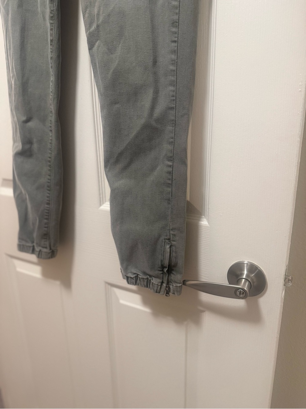 PAIGE Mayslie Jogger Jeans - Picture 6 of 14